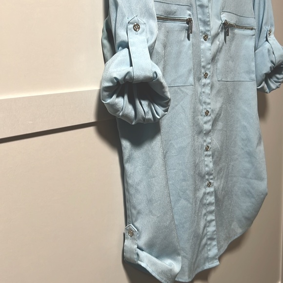 Calvin Klein Light Blue 3/4 Length Roll-Up Sleeves with Silver Zipper & Buttons - Picture 3 of 5
